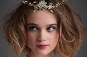 Tiara peinado casual BHLDN